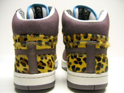 court_force_wmns_leopard3.jpg