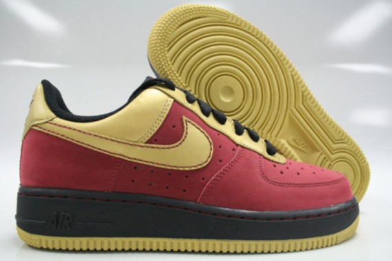 Nike WMNS Air Force 1 CB 34 Team Red/Metallic Gold