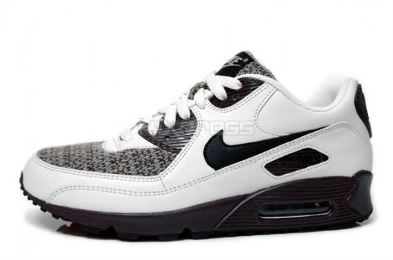 Nike Womens Air Max 90 –  Sail / Madeira