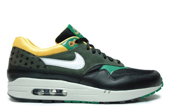 Nike Air Max 1 - Football Friendly - Stars