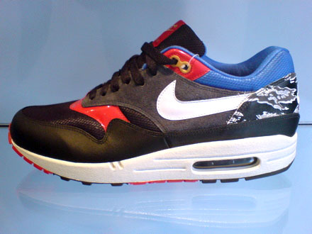 Nike Football Friendly Air Max 1 Pack