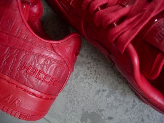 Hectic x Nike Air Force 1 Low – All Red – Croc