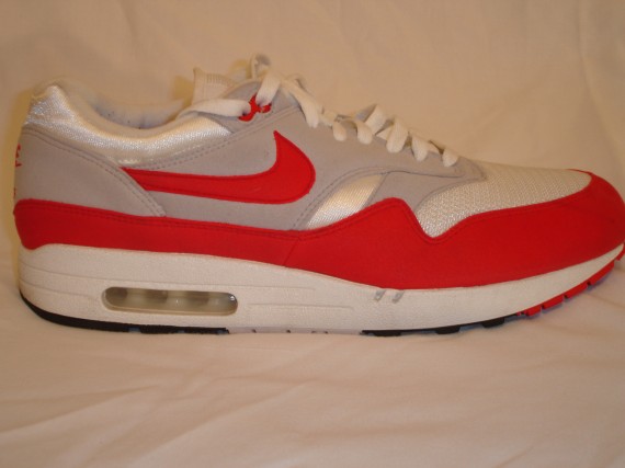 air max 1 side view