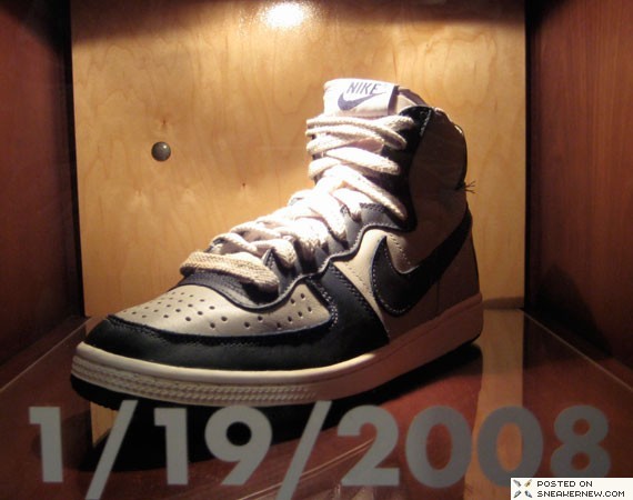 Nike Be True Display at ALIFE - Vintage Dunks & Terminators