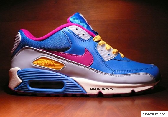 01-am90-blue-wmns.jpg