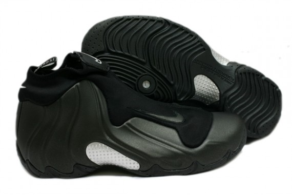 Nike Air Flightposite Retro - Black - Metallic Silver