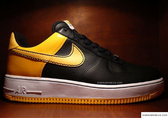 Nike Air Force 1 – Black – Varsity Maize