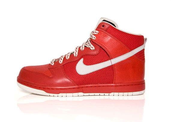 Nike Dunk High - Be True - Solid Colors