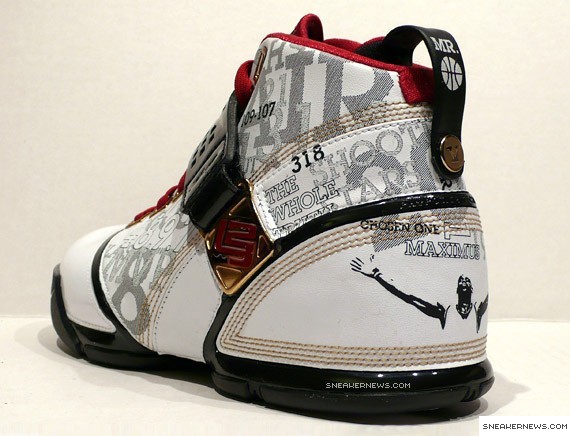 Nike Zoom LeBron V - Mr Basketball + Locker Case