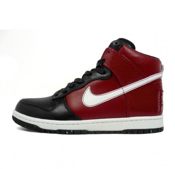 Nike Dunk High Supreme 2008 – Varsity Red