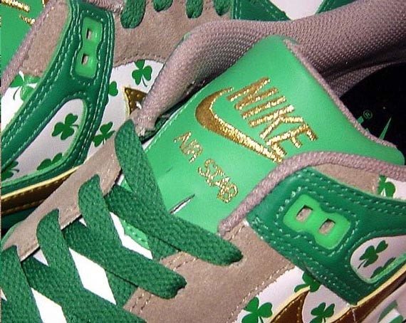 Nike Women’s Air Stab - St. patty’s Day