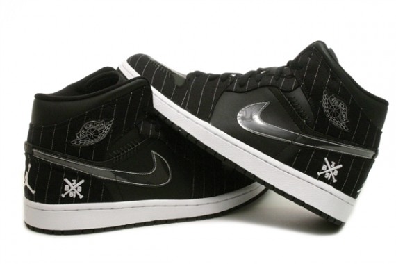 Air Jordan 1 - Opening Day Black Edition