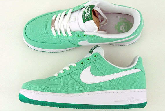 Nike Air Force 1 Womens Canvas - Lucky Green - Now Available