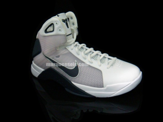 Nike Hyperdunk – Kobe PE