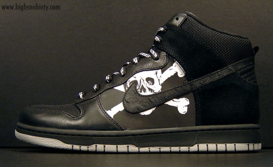 Nike x St. Pauli Dunk High & Low Pack