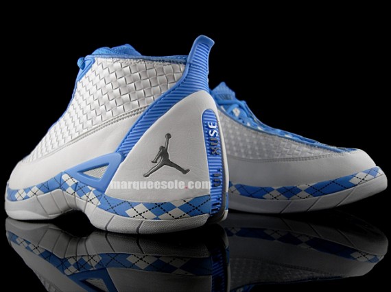 Air Jordan XV Retro SE – UNC PE