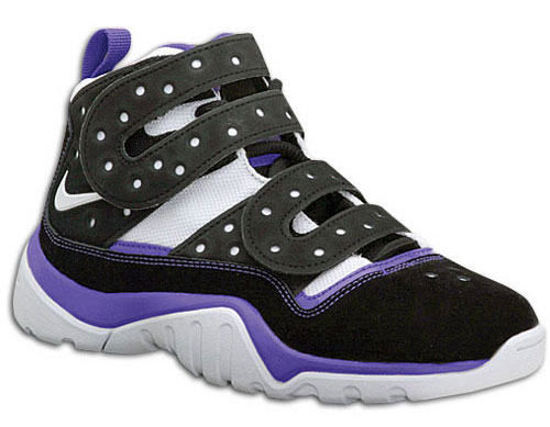 Nike Big Kids The Sharkley Basketball Sneaker