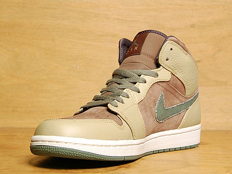 Air Jordan 1 Military