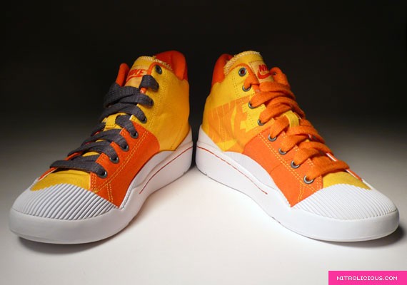 Nike Outbreak Varsity Maize - Orange Blaze