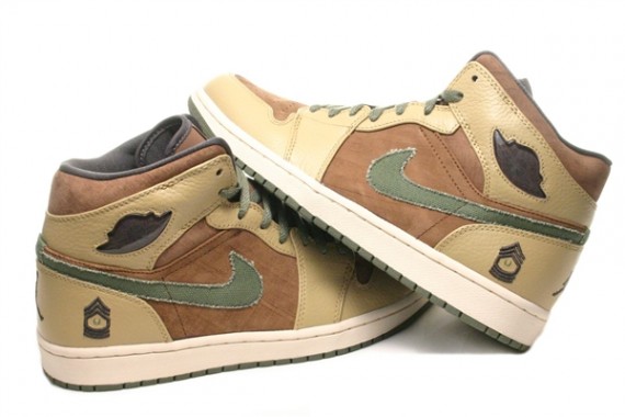 Air Jordan 1 Military