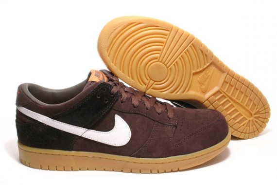 Nike Dunk Low Premium – Baroque Brown – White – Horse