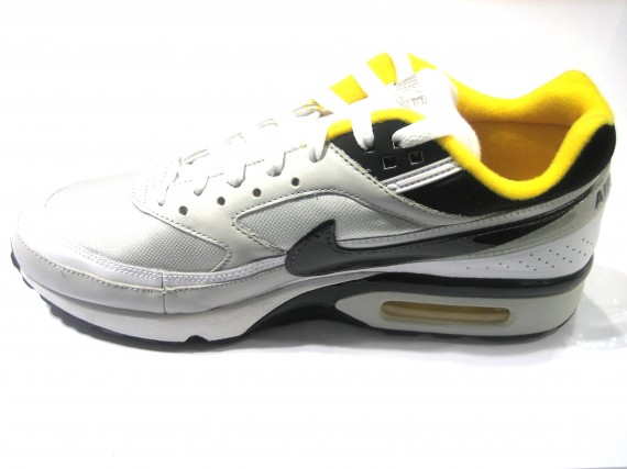 Nike Air Classic BW - Grey - Black - Varsity Maize