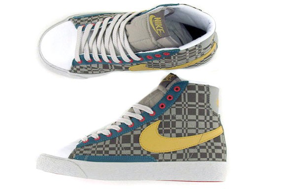 Nike Blazer Mid WMNS - Canvas - Olive Khaki