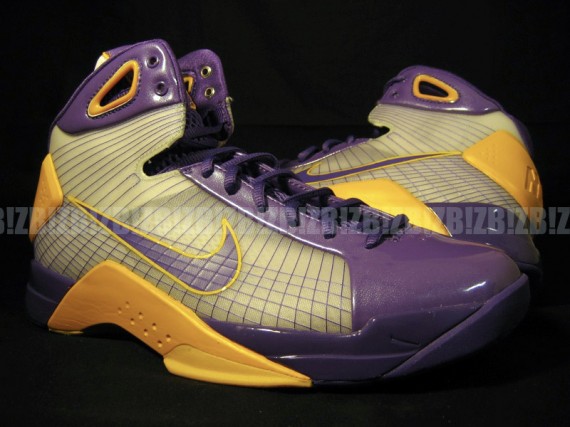 Nike Hyperdunk Kobe Bryant PE Released