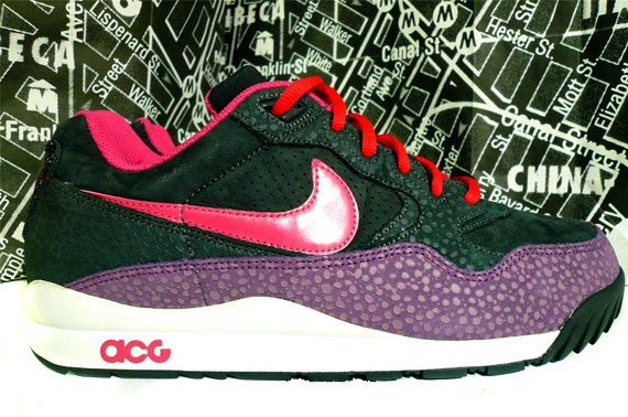 Nike Air Wildwood Charcoal + Purple Safari – Sample