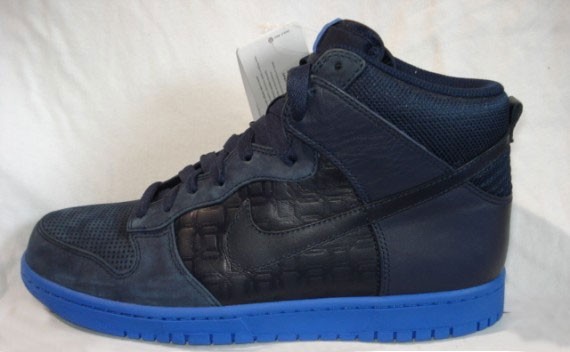 Nike Dunk High Premium – Black/Blue Sample