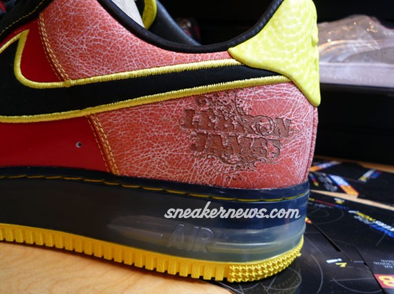 Air Force 1 Low Supreme 07 ‘LeBron Saturday Night Live’