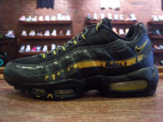 Nike Air Max 95 – New York City – ’03 Black Out