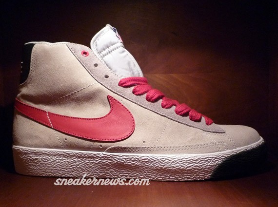 Nike Blazer Mid - Grey - Red - White - Black