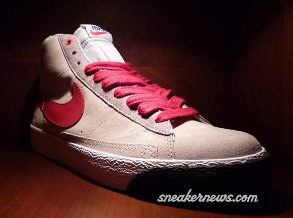 Nike Blazer Mid - Grey - Red - White - Black