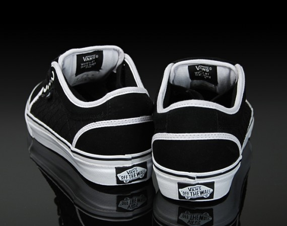 Vans Chukka Low - Black - White