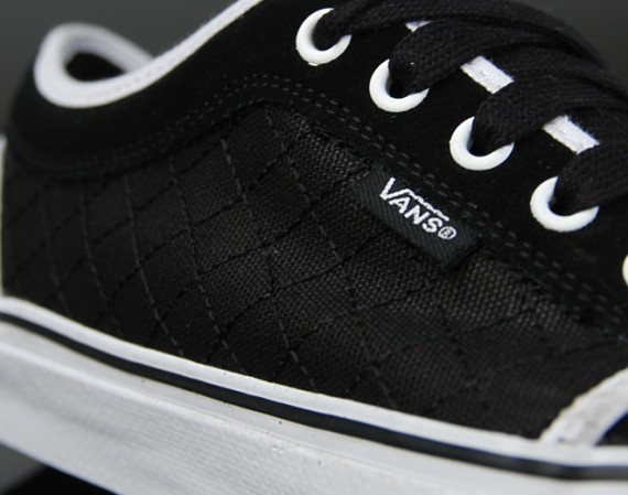 Vans Chukka Low - Black - White