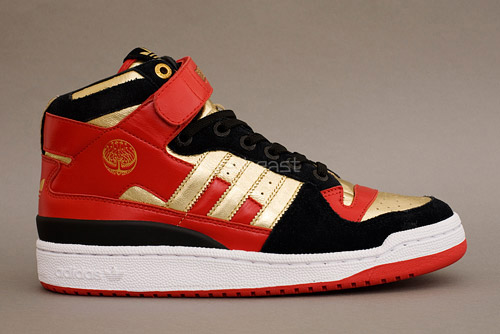 Adidas x Universal - Hellboy II