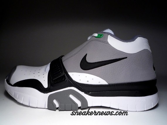 Nike Zoom Tennis Trainer - White/Black/Grey/Green Spark