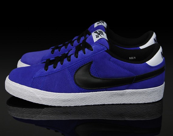 Nike SB Blazer Low – Varsity Royal – Black