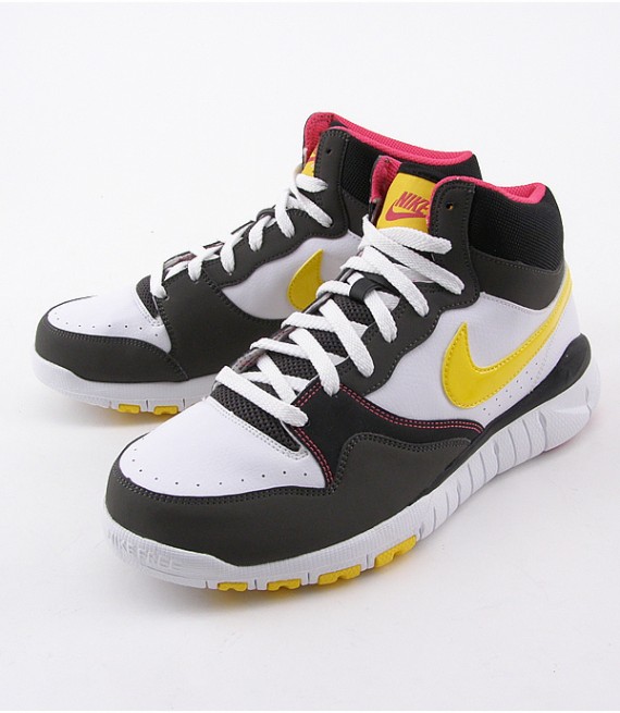 Nike Court Force Free Trail Mid