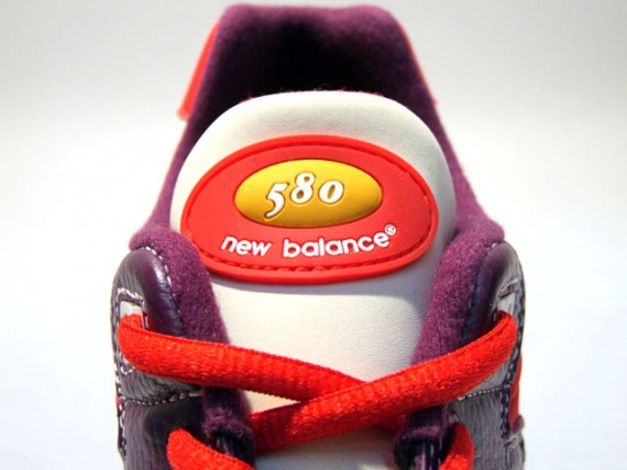 New Balance MT580J - Luggage Collection