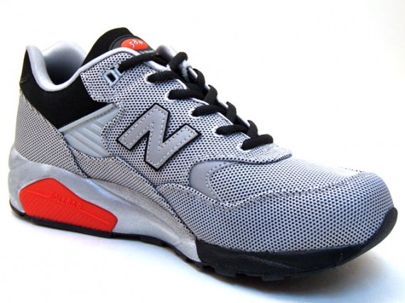 New Balance MT580J - Luggage Collection