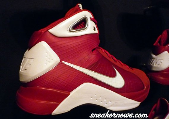 Nike HyperDunk - White Red