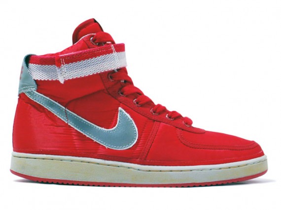 Nike Vandal Vintage – Varsity Red/Metallic Silver