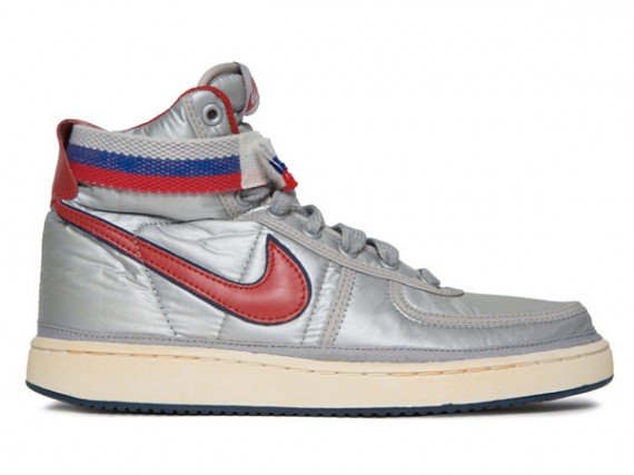 Nike Vandal Vintage – Silver/Red