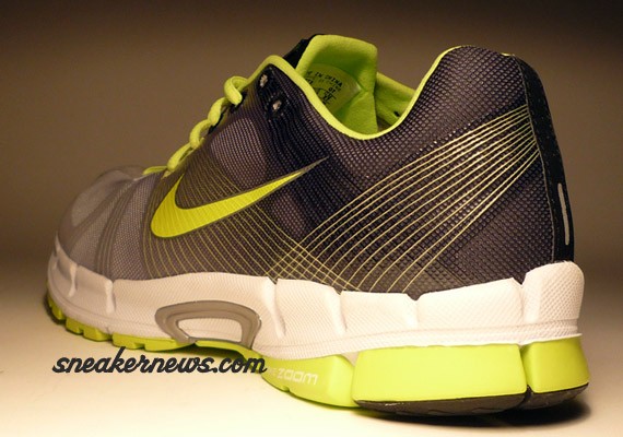 Nike Zoom Victory+ - Black - Volt - White