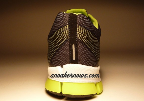 Nike Zoom Victory+ - Black - Volt - White