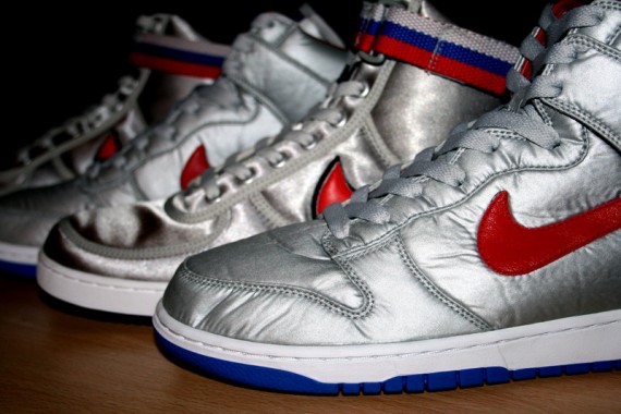 Nike Dunk High Be True - Nylon - Silver - Red