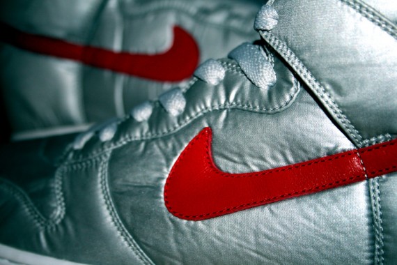 Nike Dunk High Be True - Nylon - Silver - Red