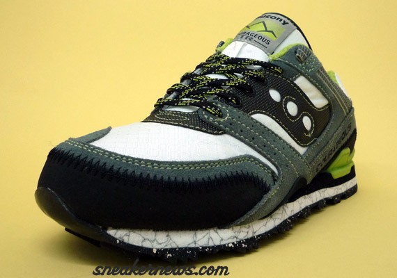 Saucony Courageous TR - White - Black - Grey